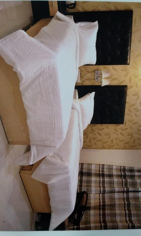 Hotel Bellevue , 瓜廖尔 外观 照片